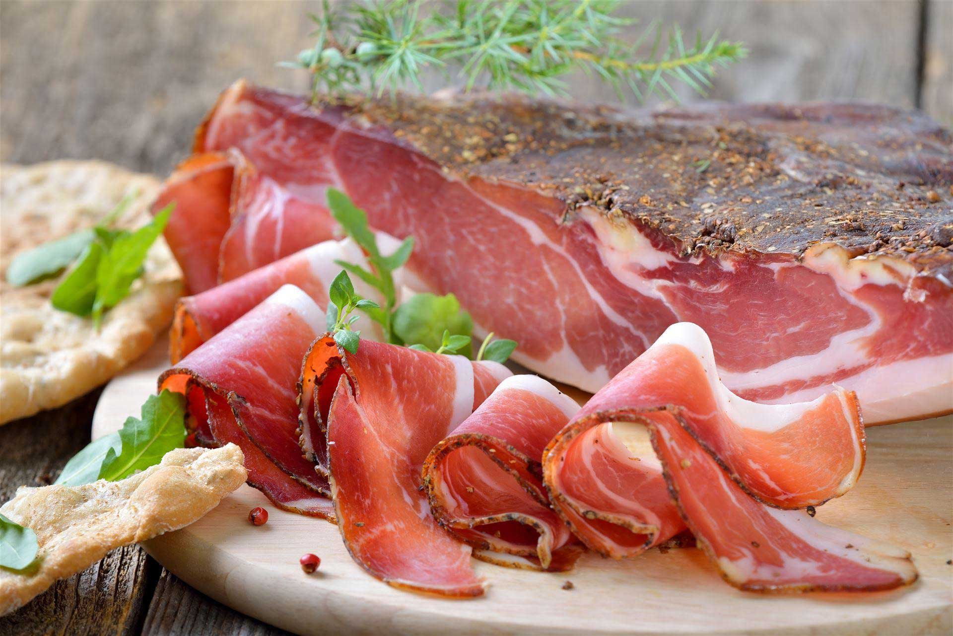 Pökelware aus der Uckermark von Haro Fleisch- und Wurstspezialitäten GmbH